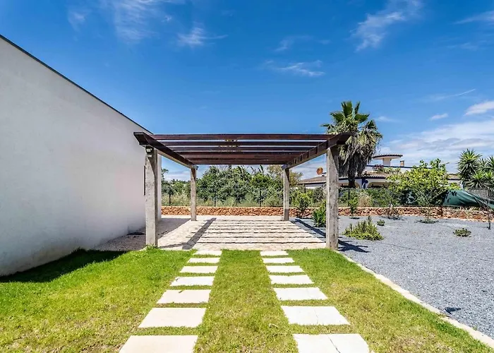 Вилла Housa - Lombos, Luxurious Countryside *