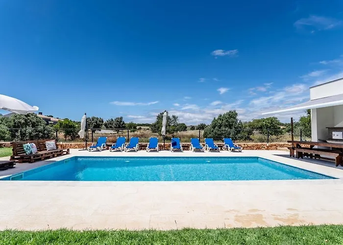 Вилла Housa - Lombos, Luxurious Countryside