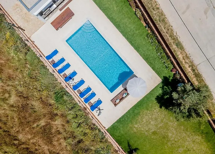 Вилла Housa - Lombos, Luxurious Countryside