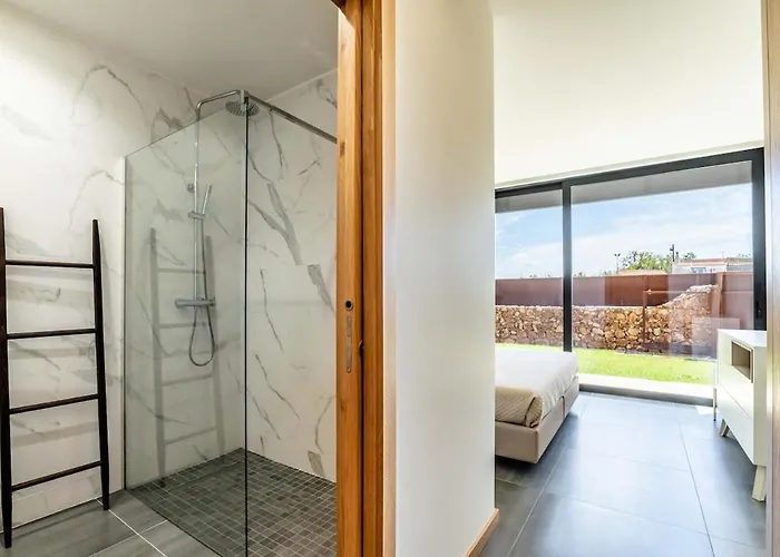 Housa - Lombos, Luxurious Countryside Вилла *