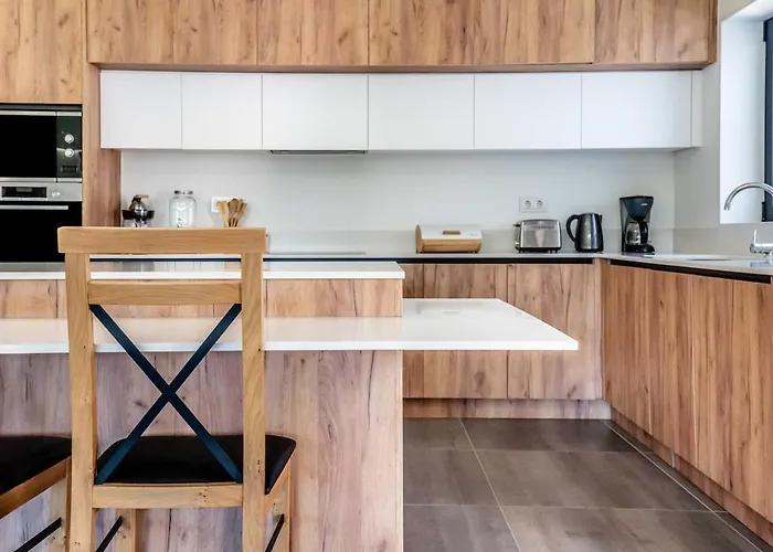 Housa - Lombos, Luxurious Countryside Вилла Лагоа