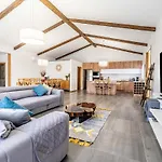 Housa - Lombos, Luxurious Countryside 别墅