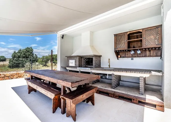 Housa - Lombos, Luxurious Countryside *