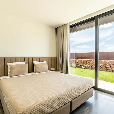 וילה Housa - Lombos, Luxurious Countryside לגואה
