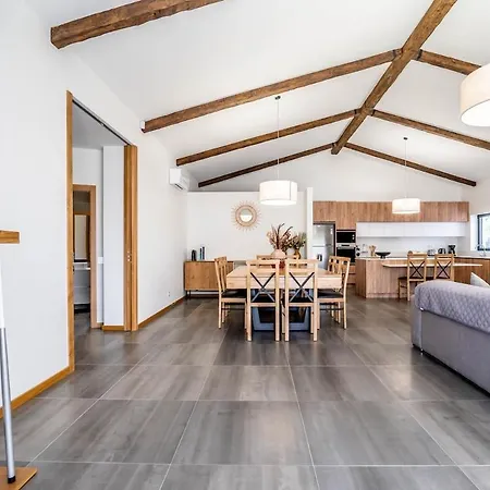 Housa - Lombos, Luxurious Countryside *