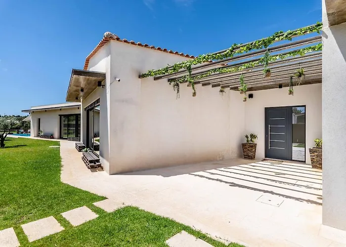 Housa - Lombos, Luxurious Countryside *