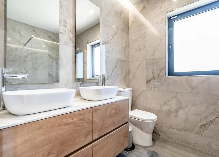 Housa - Lombos, Luxurious Countryside