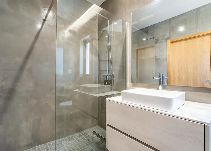 Housa - Lombos, Luxurious Countryside *