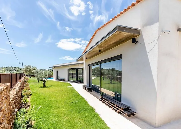וילה Housa - Lombos, Luxurious Countryside לגואה