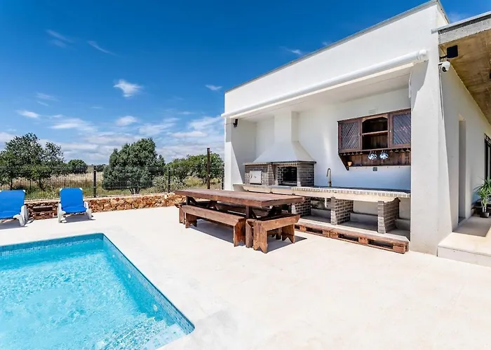 Housa - Lombos, Luxurious Countryside וילה לגואה